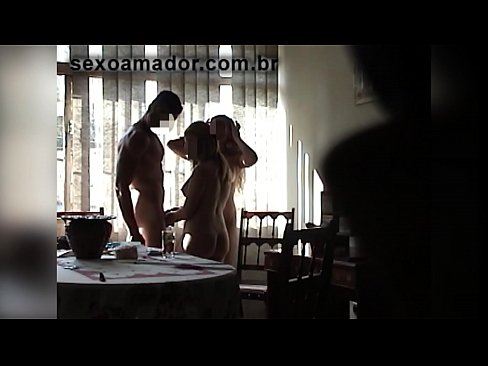 ❤️ Сексуалните пријатели покануваат џин и тројка со него ️❌ Порно кај нас ❌️❤